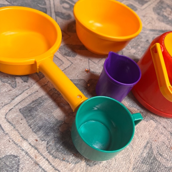 Vintage BAMBOLA made in Denmark kitchen set  Brighten up playtime with this colo - Picture 4 of 9